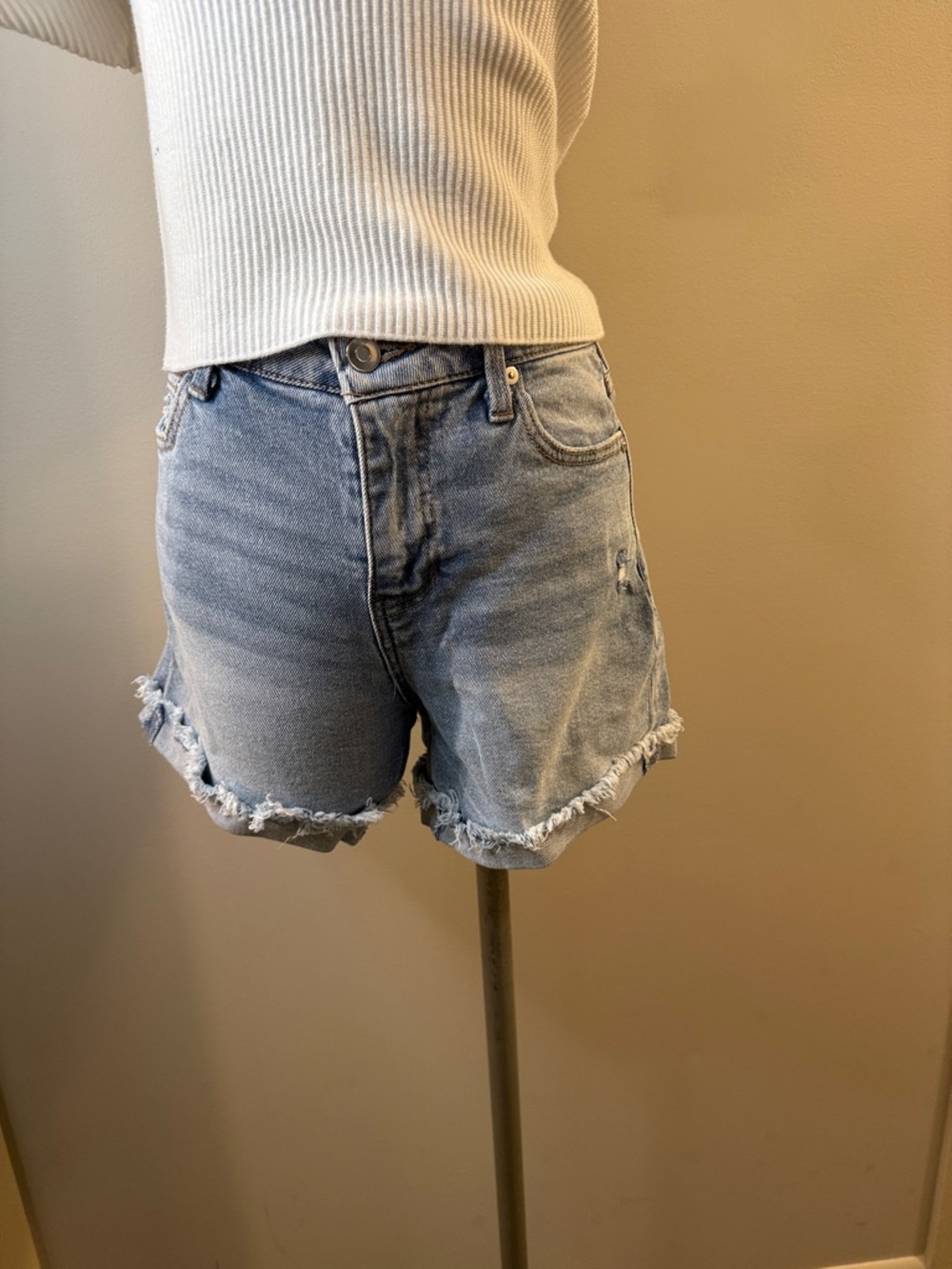 BCBG BOYFRIEND short Denim Frayed Hem Women Shorts